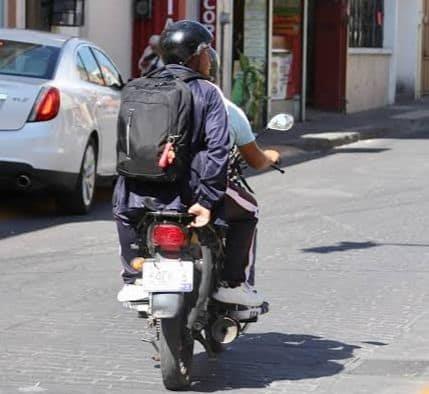 Permiso especial para menores motociclistas 
