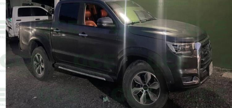 Hallaron camioneta con "ponchallantas"      