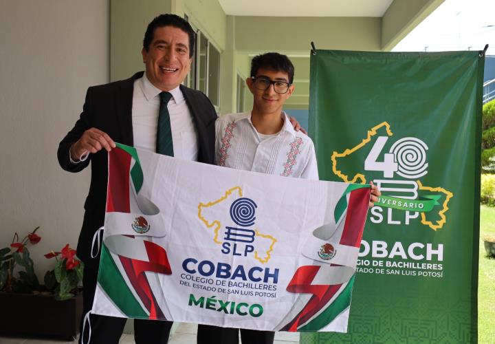 Aplauden triunfo de alumno de Cobach