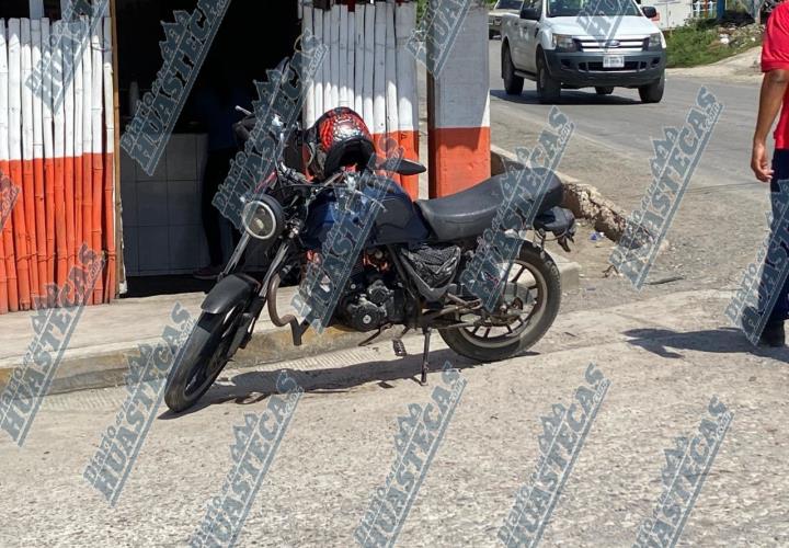 Lesionado en derrape de moto