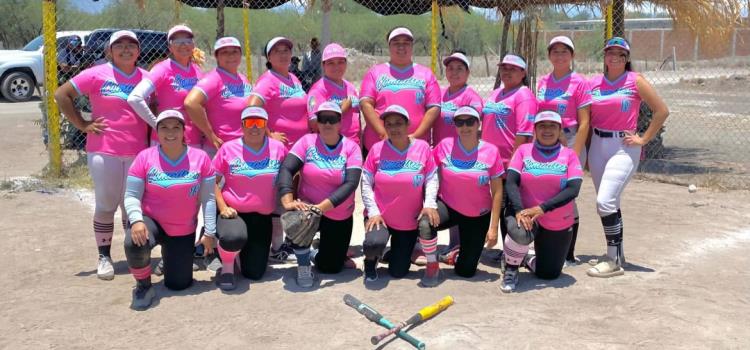 Comadres venció a Guerreras 