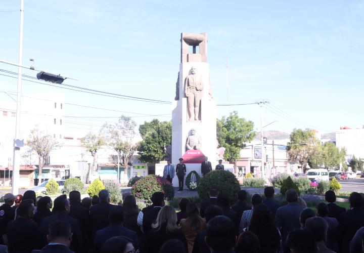 Encabeza Saderh acto cívico por el 145.° aniversario del natalicio de Emiliano Zapata