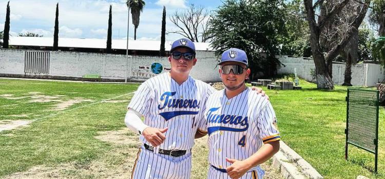 Tuneros vs Sánchez en el softbol varonil 