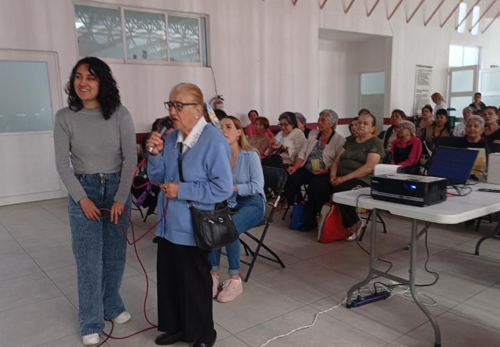 Llevan a cabo encuentro de canto intergeneracional