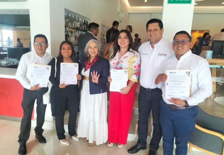 Recibieron Constancia regidores de Morena