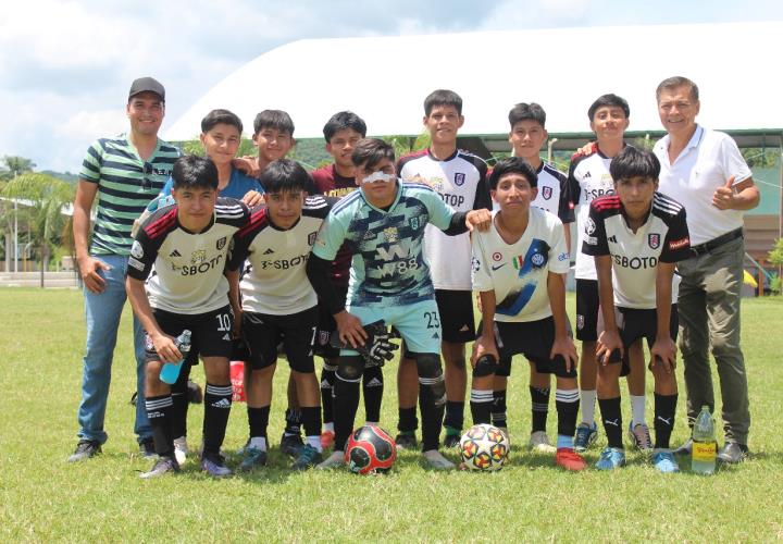 Prepa Tezontla campeón Juvenil especial 2da fuerza