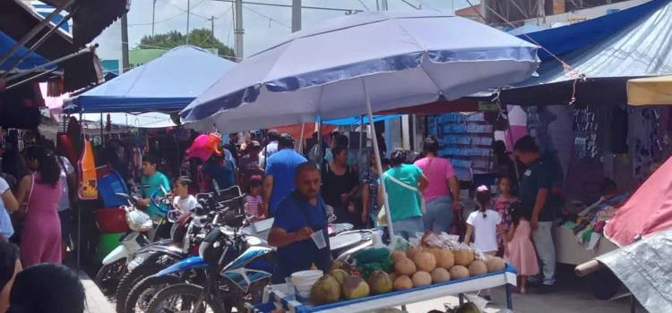 Mejoró 90% las ventas en tianguis dominical