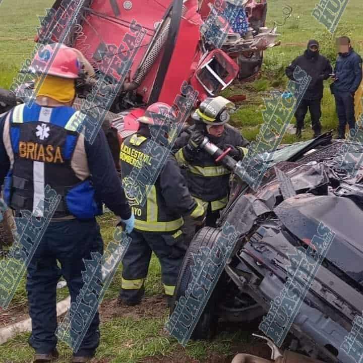 Mu3r3n dos maestros en trágico accidente