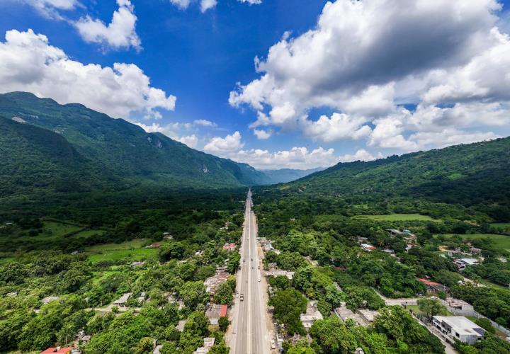 AMLO, CLAUDIA SHEINBAUM Y GALLARDO INAUGURAN SUPERCARRETERA VALLES-TAMAZUNCHALE