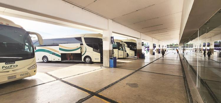 Construirán dos centrales de autobuses