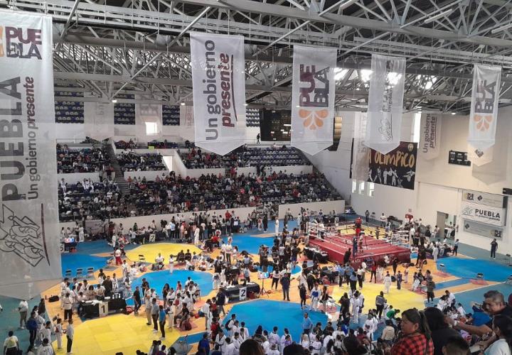 Destacan estudiantes de la UTHH en campeonato nacional deportivo