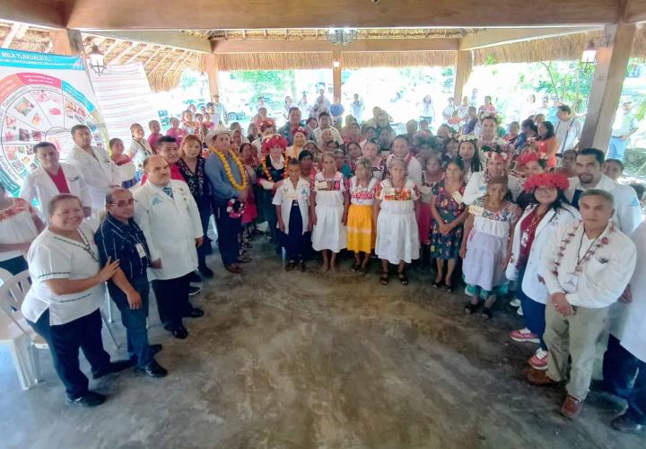 Imparten taller con enfoque intercultural a parteras y médicos tradicionales