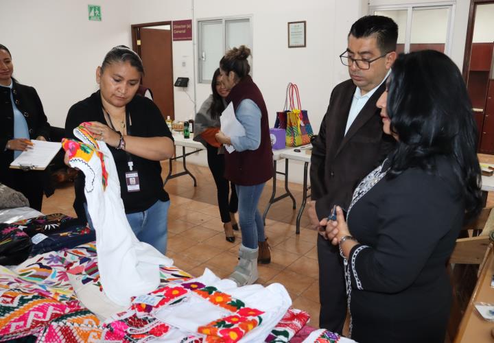 Inicia designación de espacios para artesanos, en Pabellón de la Feria