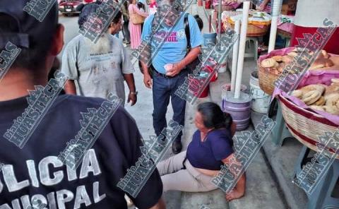 Lesionada al sufrir 
estrepitosa caída 
