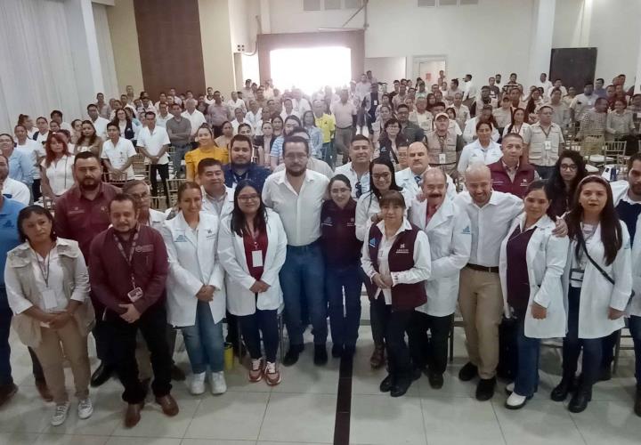 Realizan Simposio Estatal de Vectores: "Dengue y Crisis Climática"