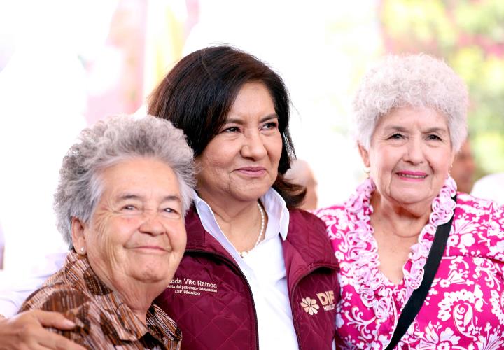 Culmina Viviendo en Plenitud brindando alegría a Personas Mayores