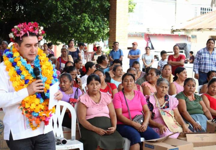 Vientres ovinos y aves de doble propósito, para habitantes de Jaltocán