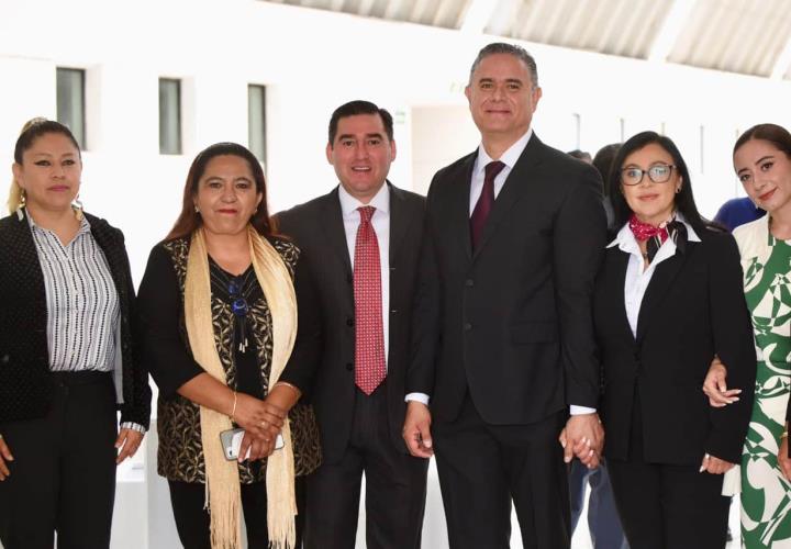 Titular de la Saderh representa al gobernador en informe municipal de Tula