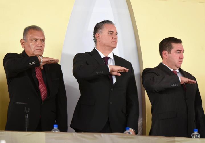 Titular de la Saderh representa al gobernador en informe municipal de Tula