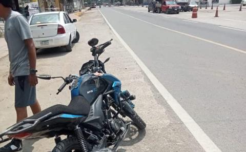 Motociclista herido tras derrapar en Carretera Federal México-Laredo