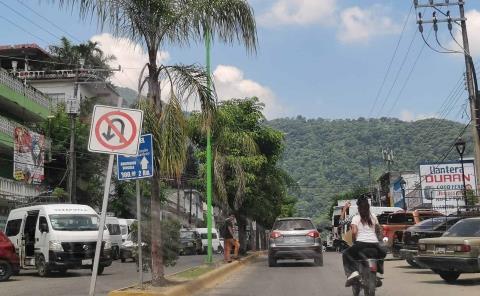 Exceso de pasajeros en moto será causa de sanción