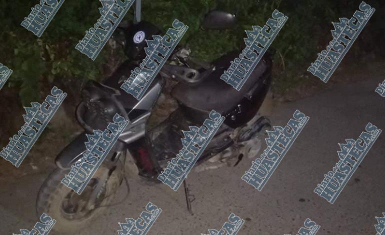 Enfermo mental arrastró una motocicleta