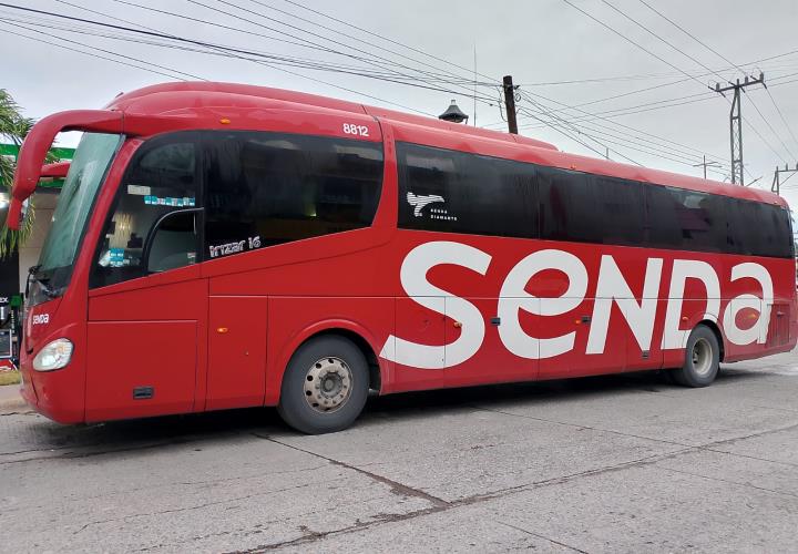 CAMIONETA IMPACTÓ A AUTOBÚS