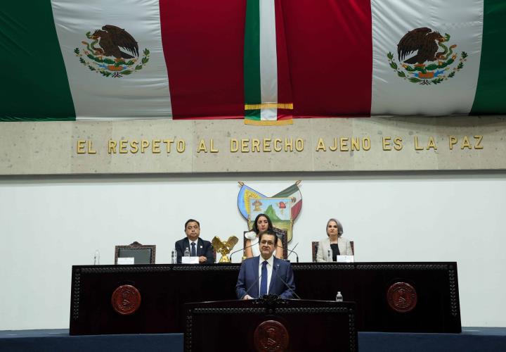 Entregan ante el congreso el 2do Informe de Gobierno