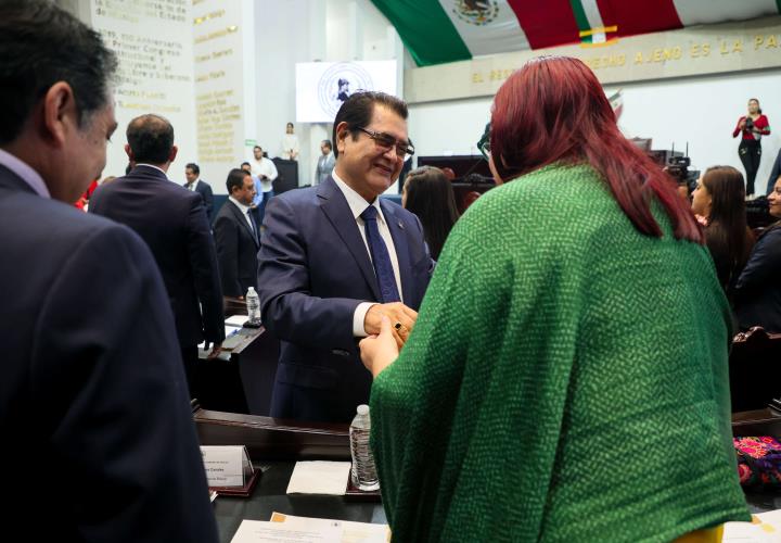 Entregan ante el congreso el 2do Informe de Gobierno