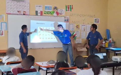 Imparten taller de Lengua de Señas Mexicana en escuelas rurales