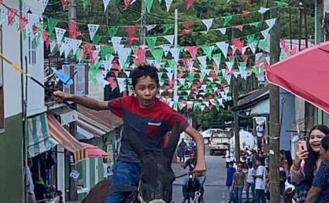 Invitan a la Tradicional Carrera de Burros