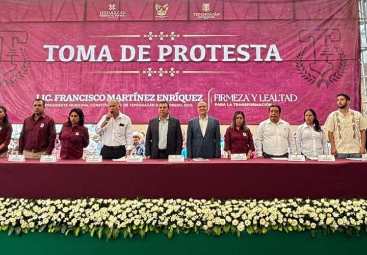 Rinde protesta nuevo alcalde de Tepehuacán de Guerrero.