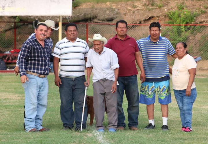 Se fue ´Don Chayo´ guardián del Estadio ´Garzas Blancas´