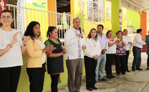 Titular de la SEPH realizó gira de trabajo por escuelas de San Bartolo Tutotepec