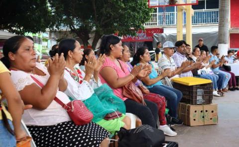 Entregó Saderh importantes apoyos en Alfajayucan, Jacala y Pisaflores