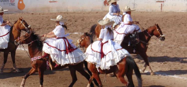 Posponen charreada por las inclemencias 