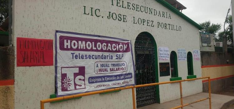 No dan solución a homologación de maestros