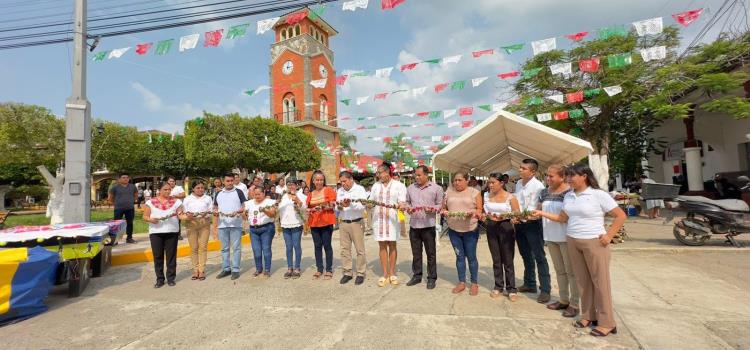 Alcalde inauguró corredor artesanal 