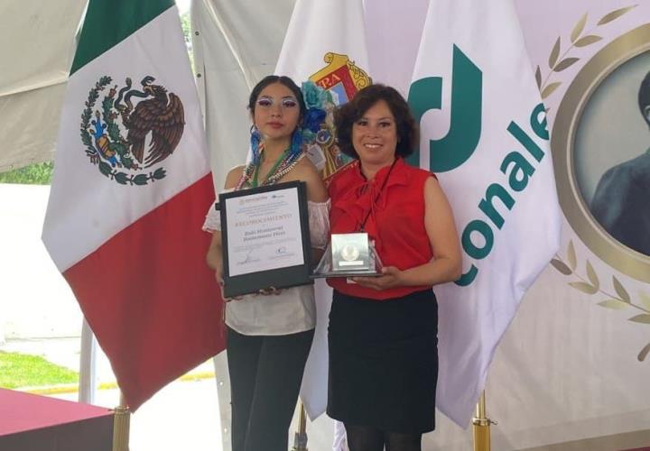 Estudiante de CONALEP Hidalgo obtuvo Presea Nacional