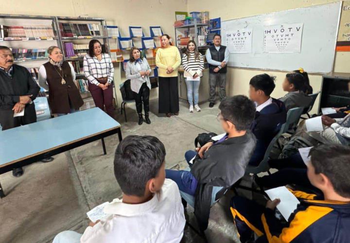 Realiza IHE brigadas del programa "Ver Bien para Aprender Mejor" en escuelas