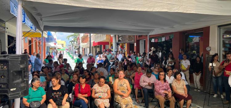 Inauguran remodelación de la Calle del Comercio