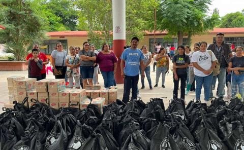 Escuelas recibieron "Costalitos Nutritivos"
