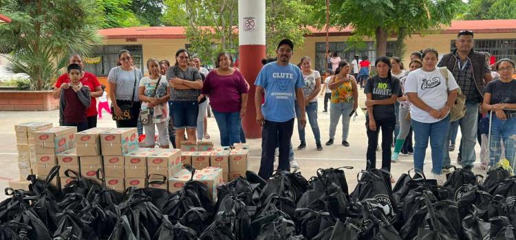 Escuelas recibieron "Costalitos Nutritivos"