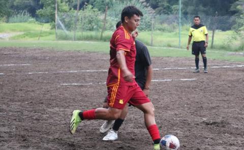 Par de choques electrizantes en semifinales del fut juvenil
