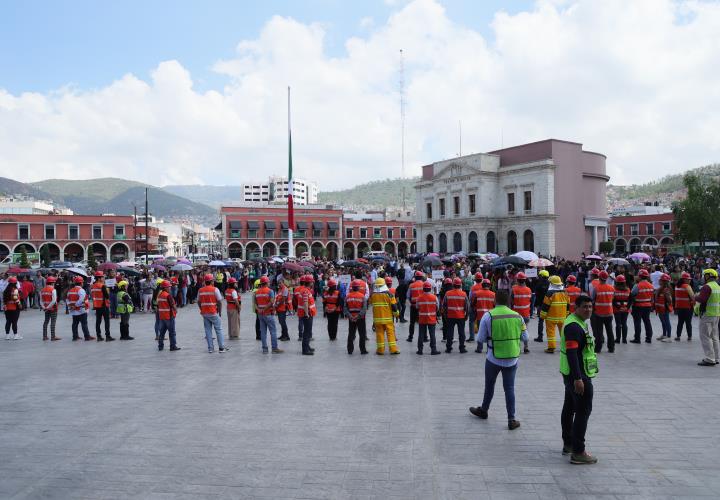 Personal de gobierno de Hidalgo participa en el simulacro nacional 2024