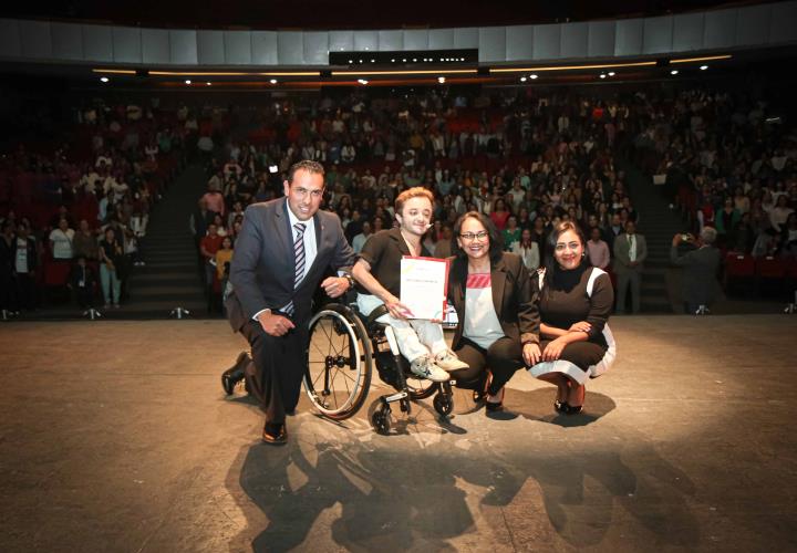 DIF Hidalgo llevó a cabo conferencia en favor de la inclusión de personas con discapacidad 