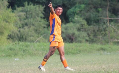 La ‘Ola Naranja’ de San Miguel goleó a UICSLP
