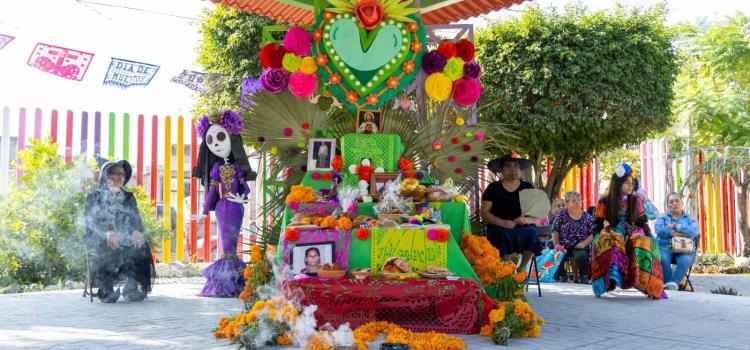 Abuelitos honraron a sus fieles difuntos 