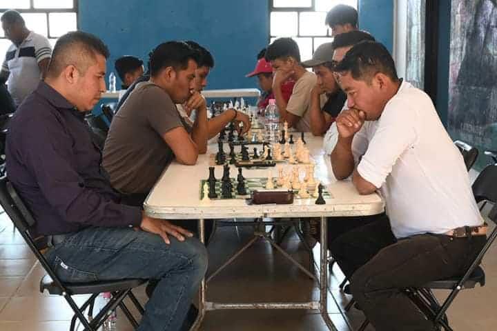 Atlapexco destacó en torneo de ajedrez avanzado