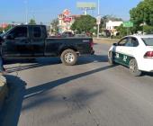 Vehículo chocó contra un taxi   